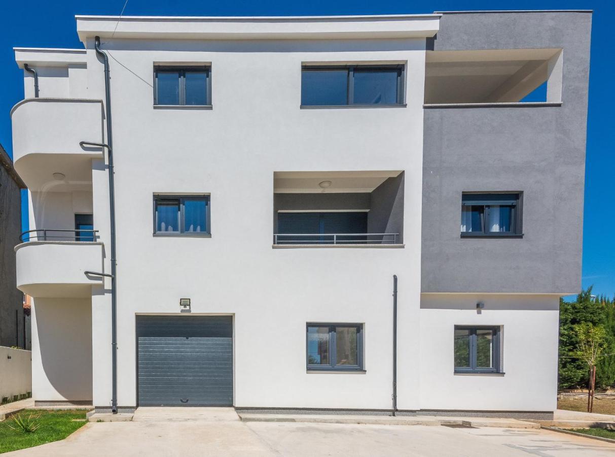 Apartments Maella Zadar Exteriör bild